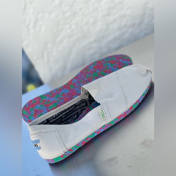 NEW ⭐️ TOMS Cream Colours Size 10 Women’s - Picture 4 of 5